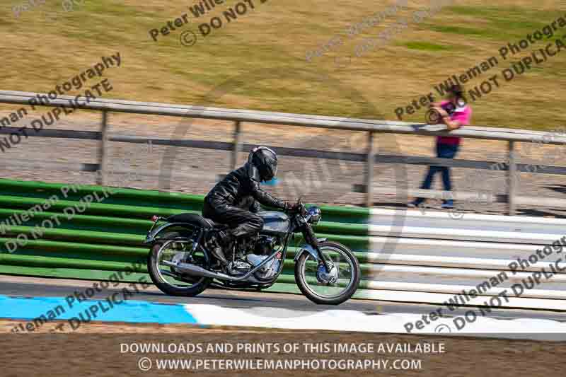 Vintage motorcycle club;eventdigitalimages;mallory park;mallory park trackday photographs;no limits trackdays;peter wileman photography;trackday digital images;trackday photos;vmcc festival 1000 bikes photographs